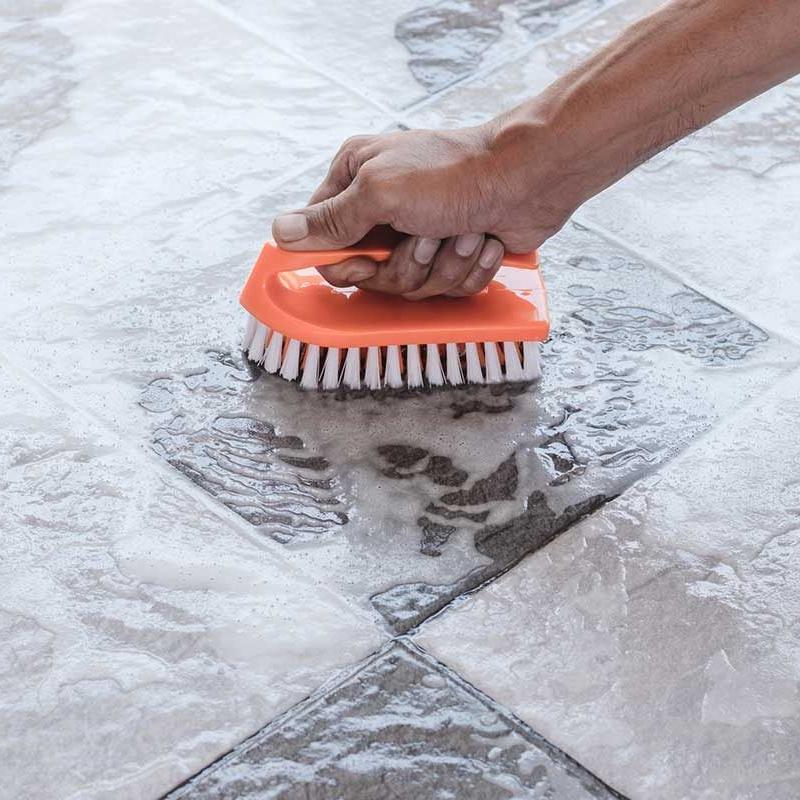 Différentes façons de nettoyer les carreaux
