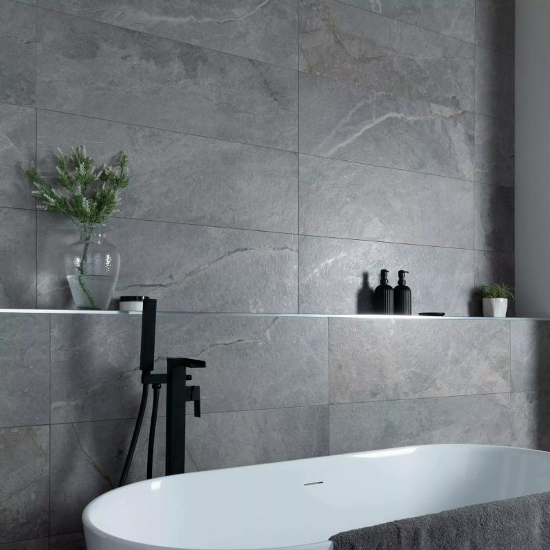 Pour les murs, quel carrelage est le meilleur : céramique ou porcelaine ?